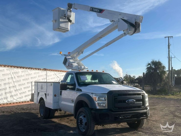 2012-ford-f550-image-2