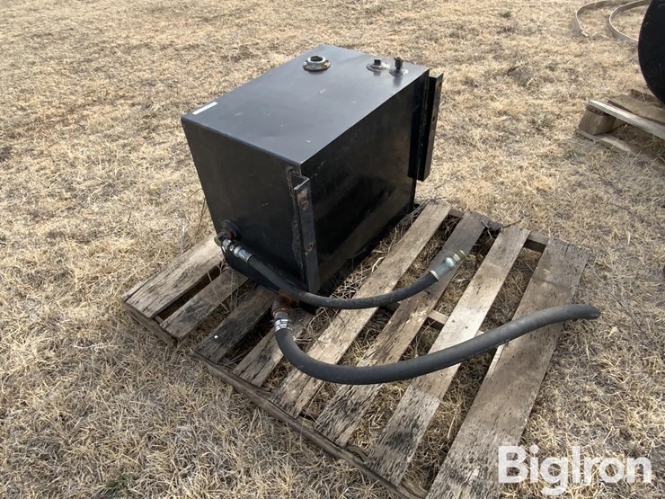 buyers-hydraulic-tank-image-7