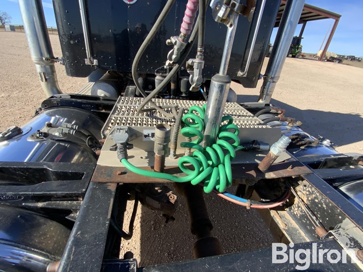 2007-peterbilt-379-image-18