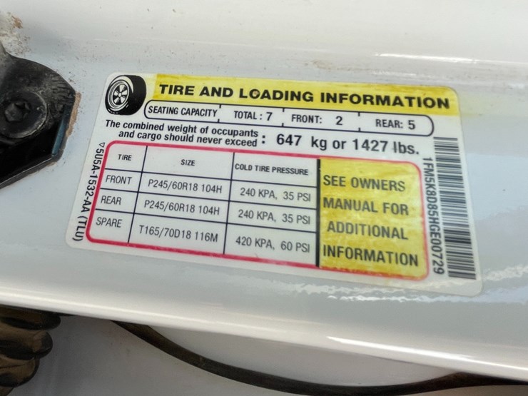 2017-ford-explorer-image-132