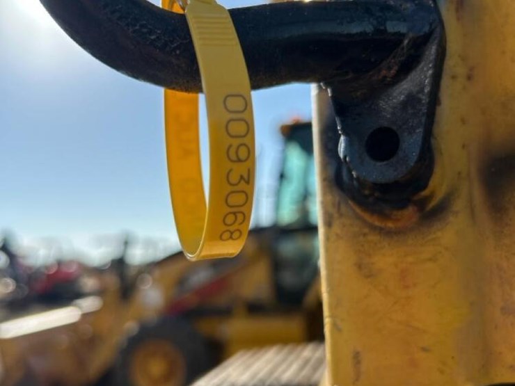 komatsu-pc270-lc-image-24