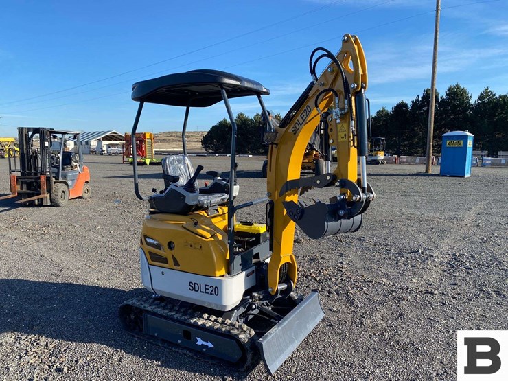 2025-sdlanch-sdle20-mini-excavator-image-5