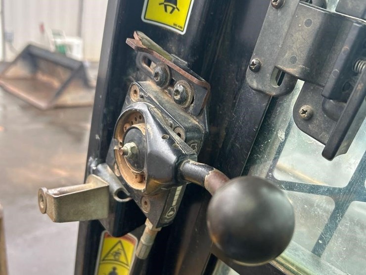 2011-caterpillar-299c-image-20