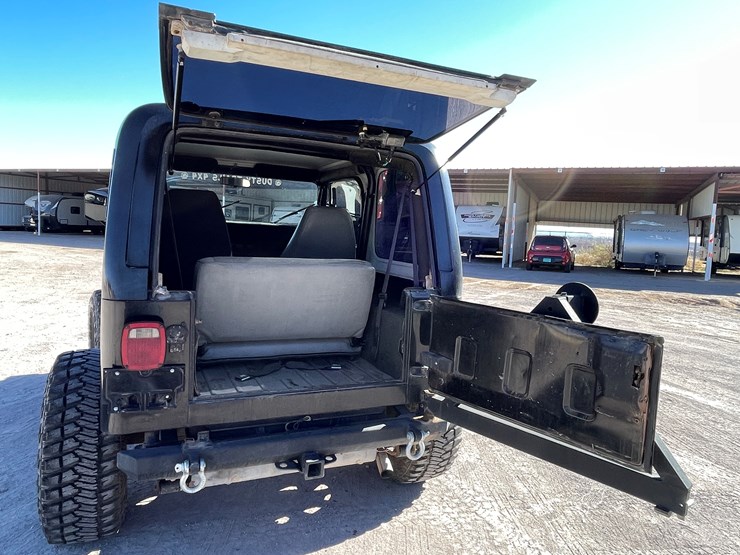 1995-jeep-wrangler-image-93