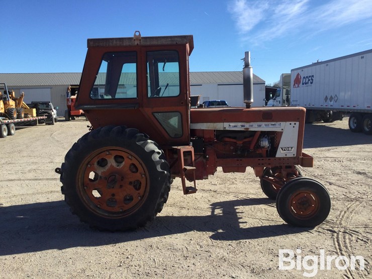 1966-international-706-image-4