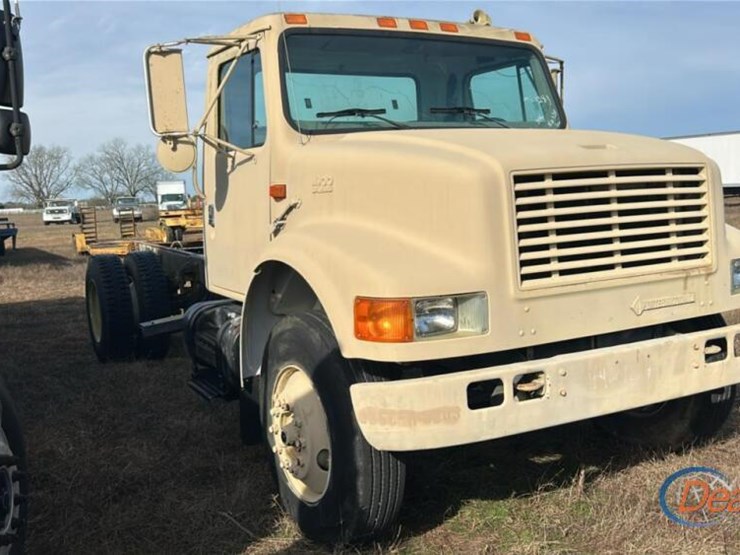 1997-international-4900-image-3