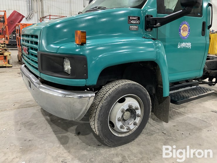 2003-gmc-topkick-image-14