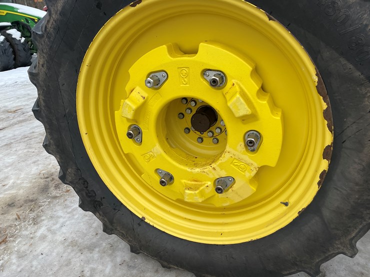 2020-john-deere-8r-340-image-23