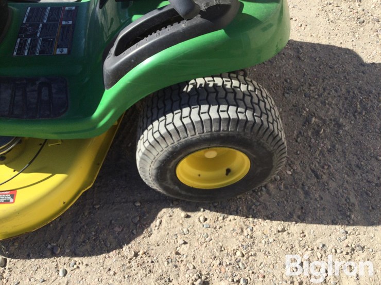 2018-john-deere-e110-image-15