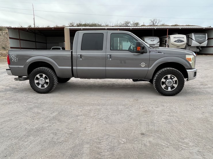 2011-ford-f250-lariat-image-4