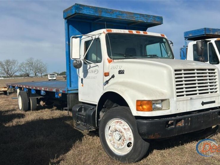 1995-international-4700-image-3