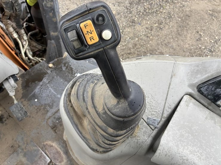 2018-case-580sn-image-27