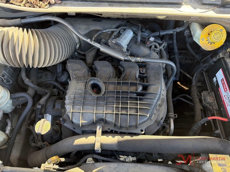 2016-dodge-grand-caravan-image-13