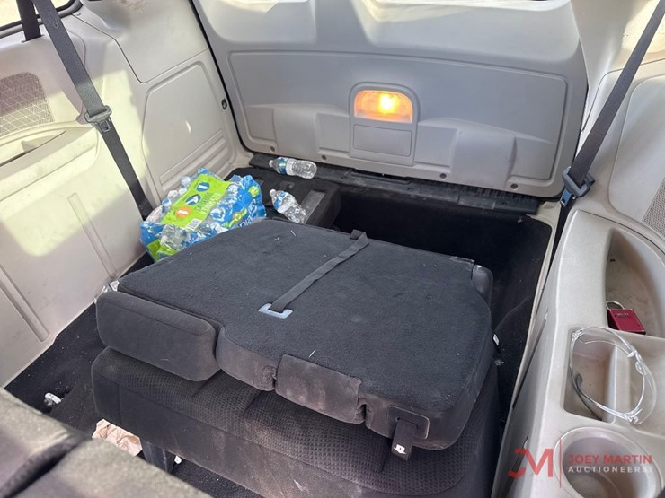 2016-dodge-grand-caravan-image-15