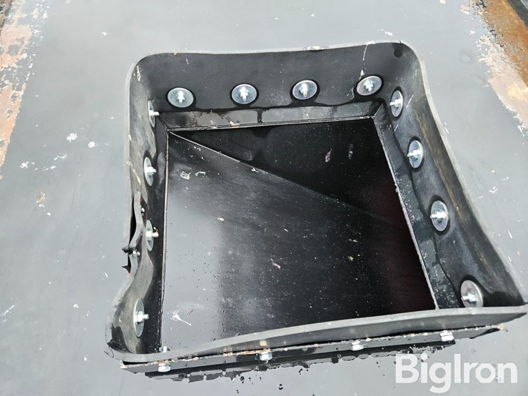 strobel-t/a-2-box-seed-tender-image-16