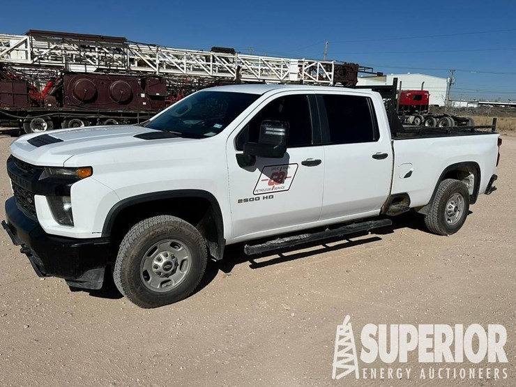 (x)-2020-chevrolet-hd-crew-cab-pickup-truck,-vin-...-image-1