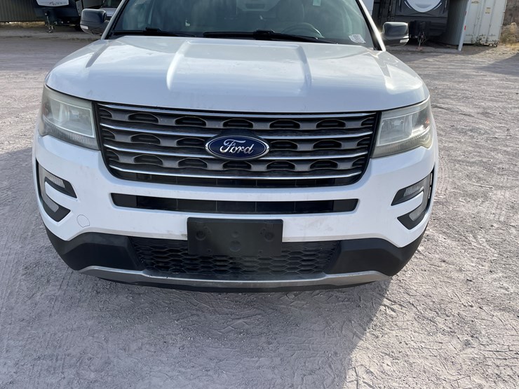 2017-ford-explorer-image-20