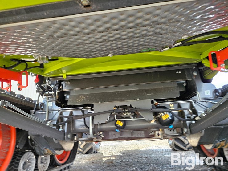 2020-claas-lexion-8700tt-image-9