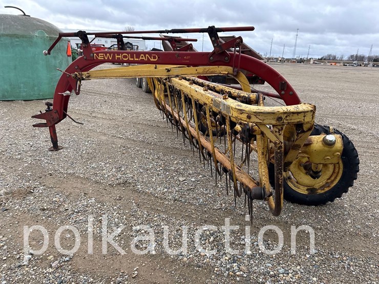 new-holland-258-image-5