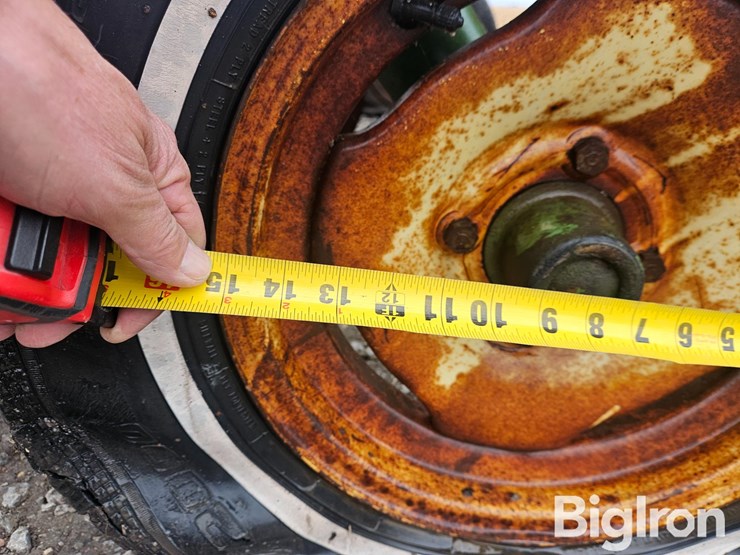 john-deere-8-image-17