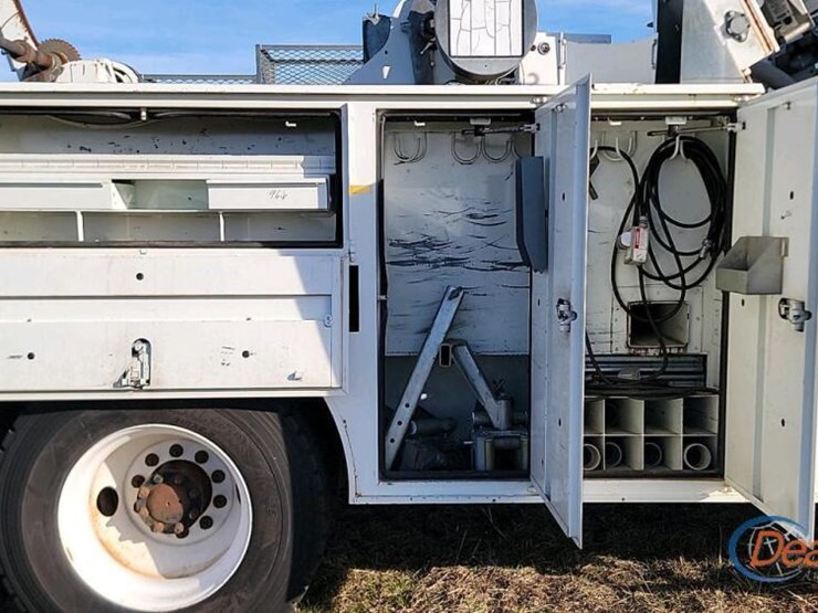 2005-international-durastar-4300-image-9