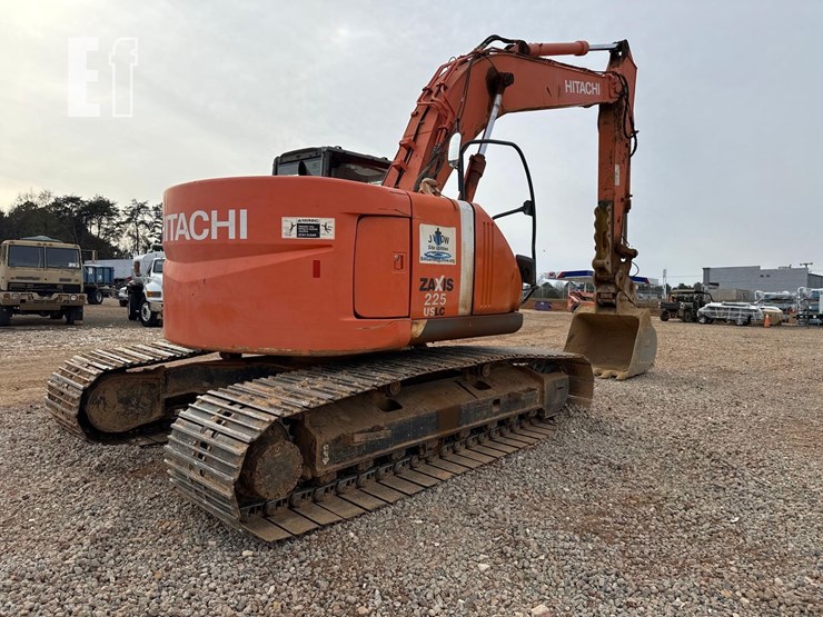 2012-hitachi-zx225us-lc-3-image-5