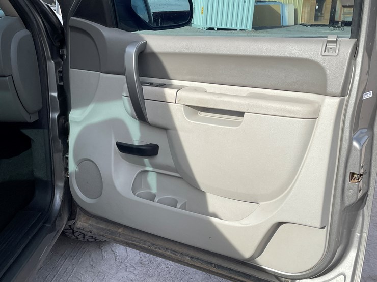 #104-•-2012-chevy-silverado-(salvaged-nm-title)-image-55