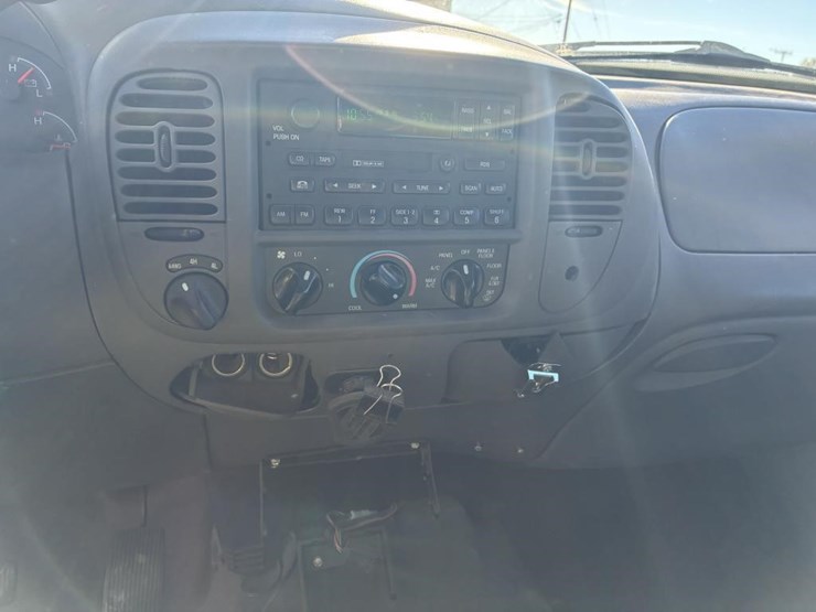 2000-ford-expedition-image-13