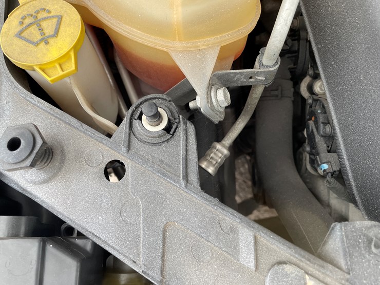 #111-•-2013-chrysler-200-(nm-title)-image-51