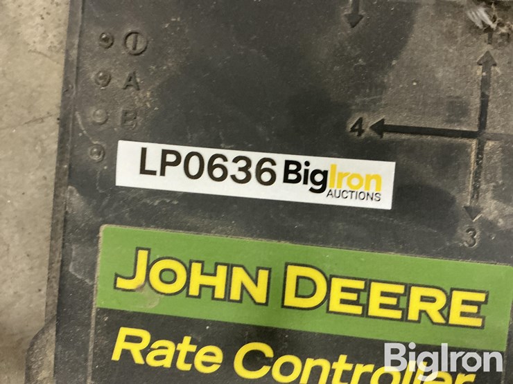 2017-john-deere-2000-image-17