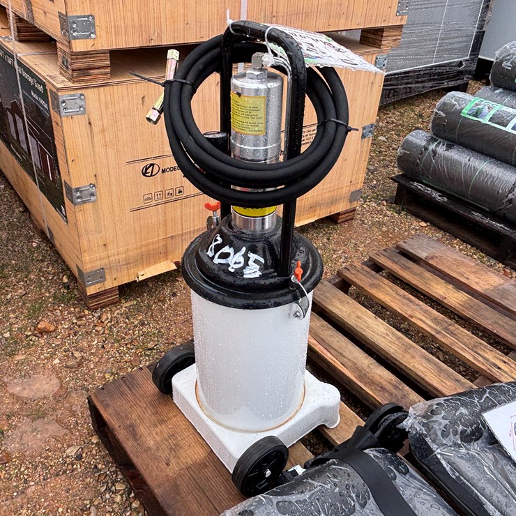 #8065 • AIR OPERATED GREASE PUMP