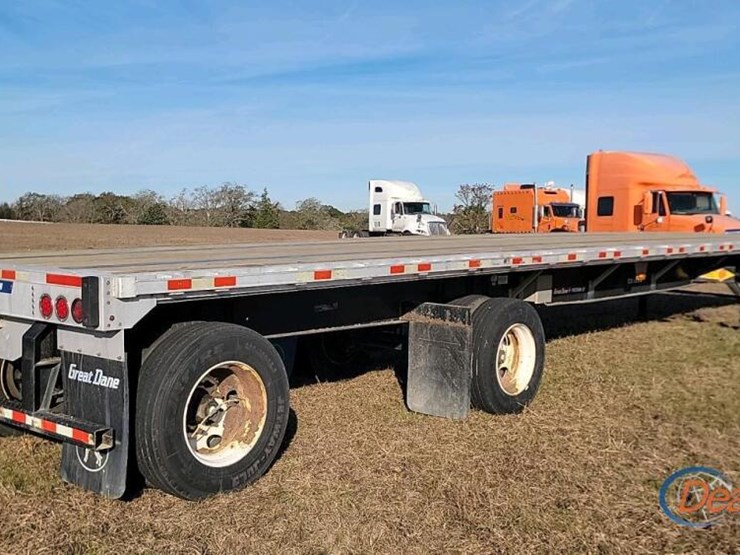 2016-great-dane-flatbed-image-2