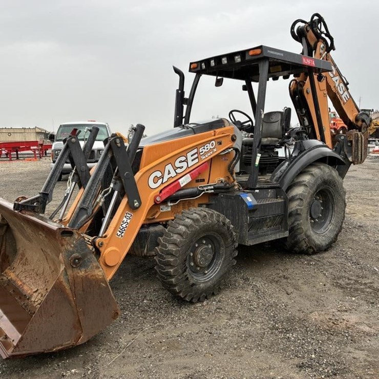 2019 CASE 580SN