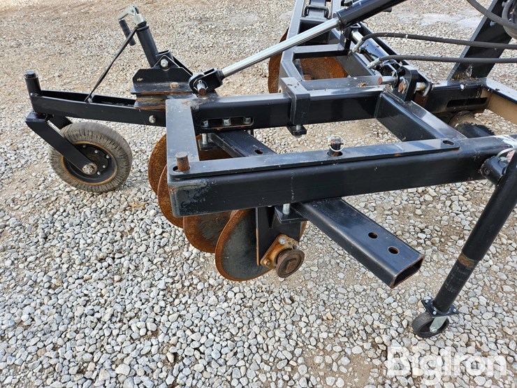 2014-trac-packer-front-mount-pivot-track-closer-image-13