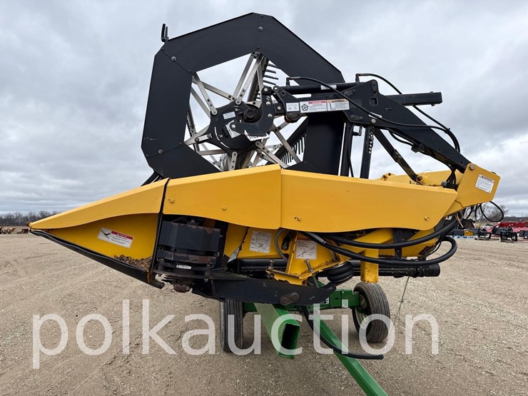 new-holland-88c-image-2