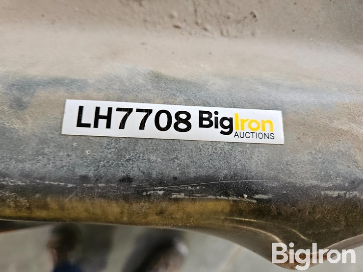 11r24.5-pivot-tires/rims-w/steel-tracks-image-9