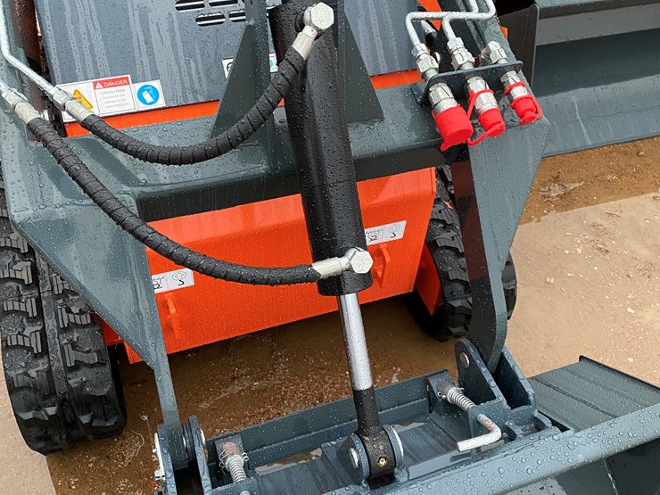 #152-•-2025-land-hero-mini-skid-steer-loader-(mosinee,-wi)-image-8