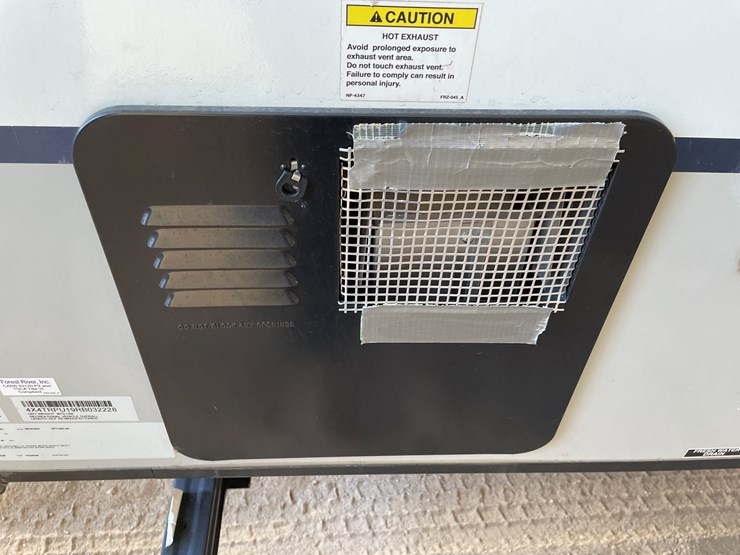 #149-•-2024-r-pod-trailer-(nm-title)-image-36