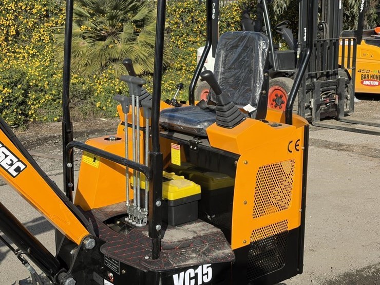 2025-vicsec-vc15-excavator-image-15