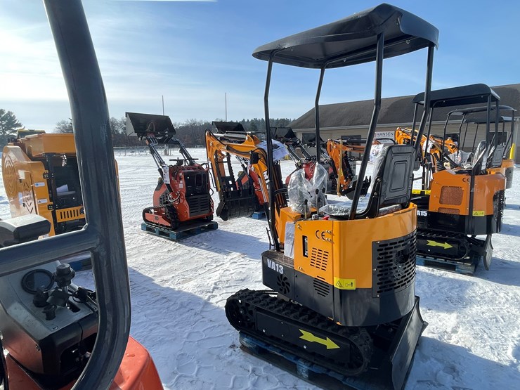 #136-•-miva-va13-mini-excavator-(mosinee,-wi)-image-8
