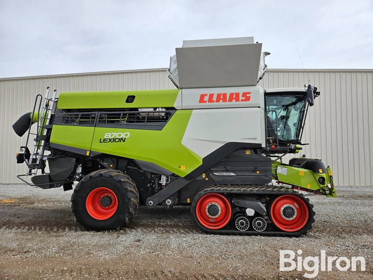 2020-claas-lexion-8700tt-image-4