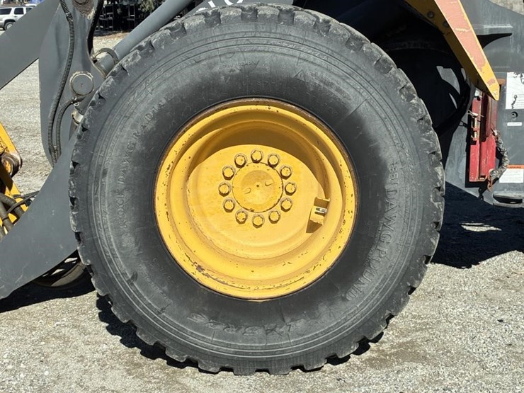 2008-komatsu-wheel-loader-image-9