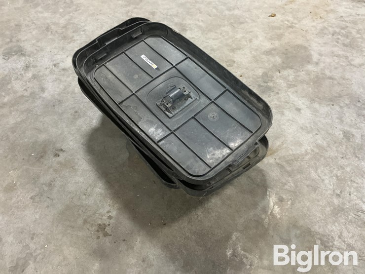 john-deere-16-image-1