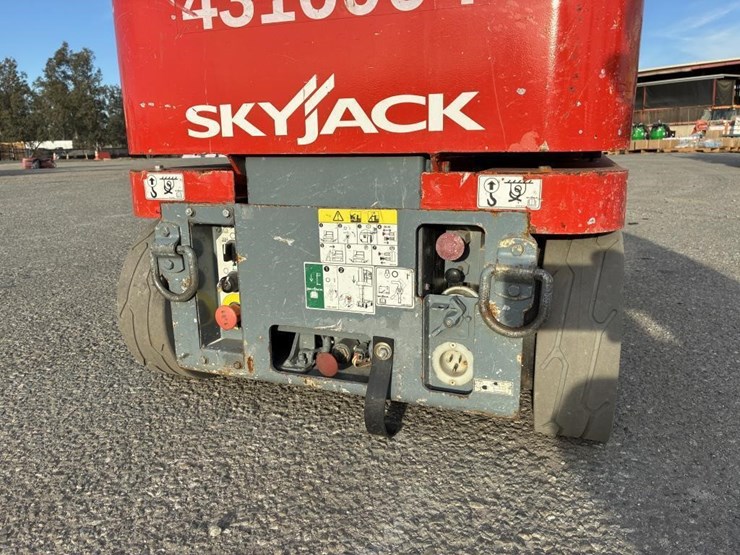 skyjack-sj16-image-4