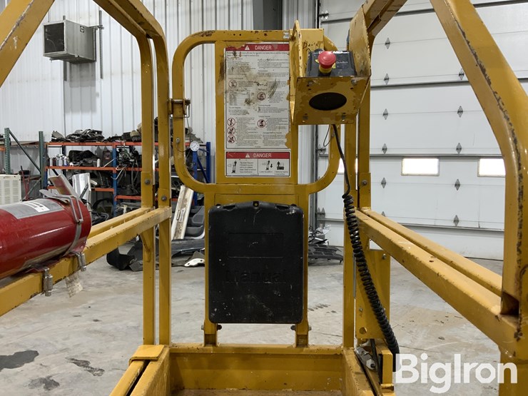 2021-xcmg-xg1330dc-electric-self-propelled-scissor-lift-image-13