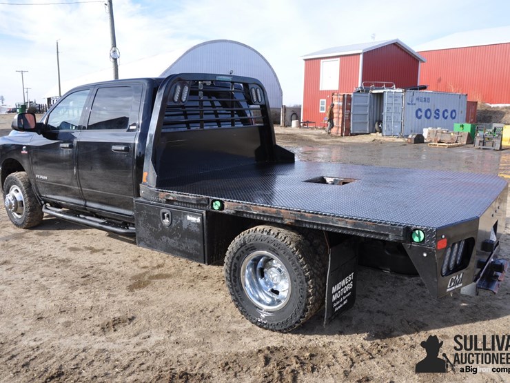 2022-ram-3500-tradesman-image-7