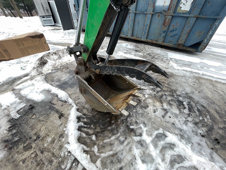 2014-bobcat-e85-image-37