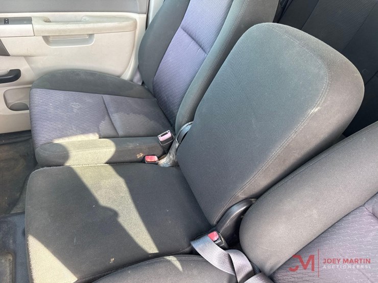 2012-gmc-sierra-2500-image-24