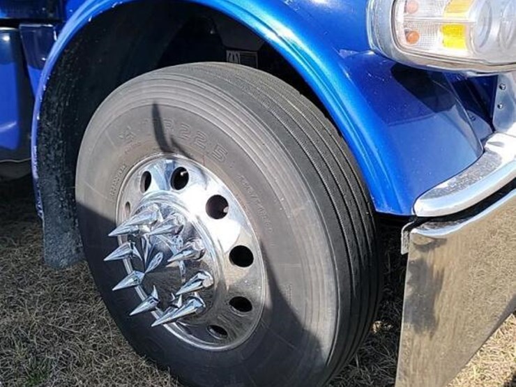 2021-peterbilt-389-image-6