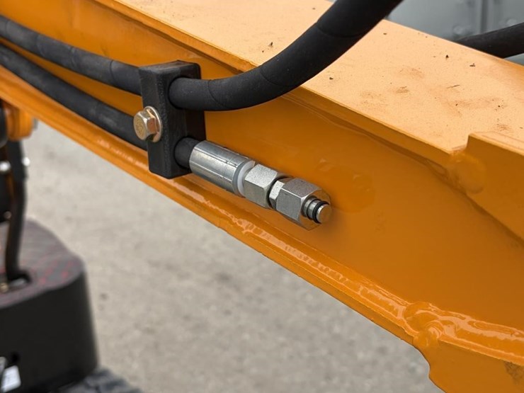 2025-vicsec-vc13-excavator-image-14